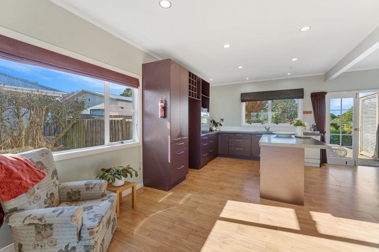 Photo of property in 411 Carrington Street, Upper Vogeltown, New Plymouth, 4310