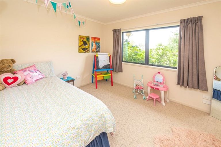 Photo of property in 415 Makirikiri Road, Marton, 4789