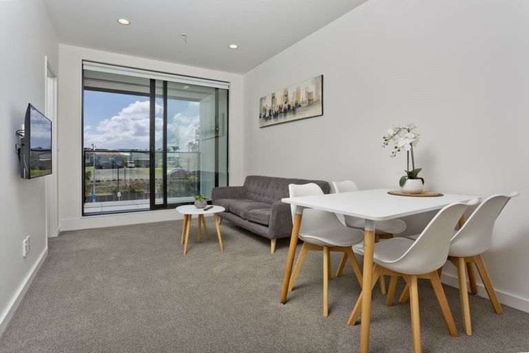 Photo of property in 309/19 Rawene Road, Birkenhead, Auckland, 0626