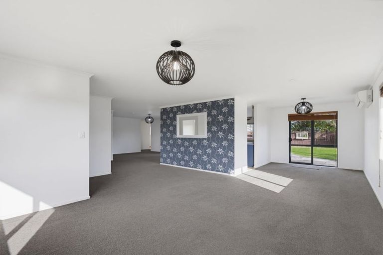 Photo of property in 46 Riverside Drive, Waiuku, 2123