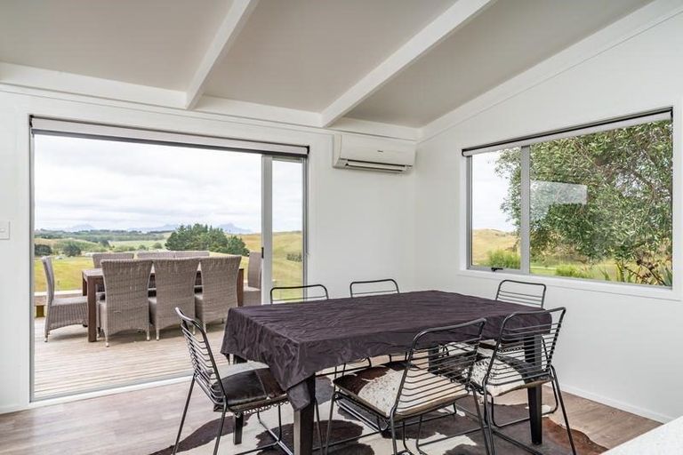 Photo of property in 29 Massey Road, Waipu, 0582