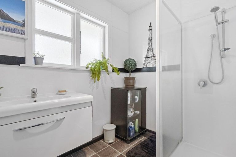 Photo of property in 9 Nyoli Street, Northcote, Christchurch, 8052