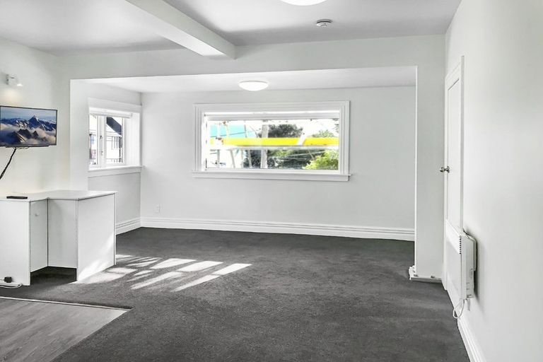 Photo of property in 2 Telford Terrace, Oriental Bay, Wellington, 6011