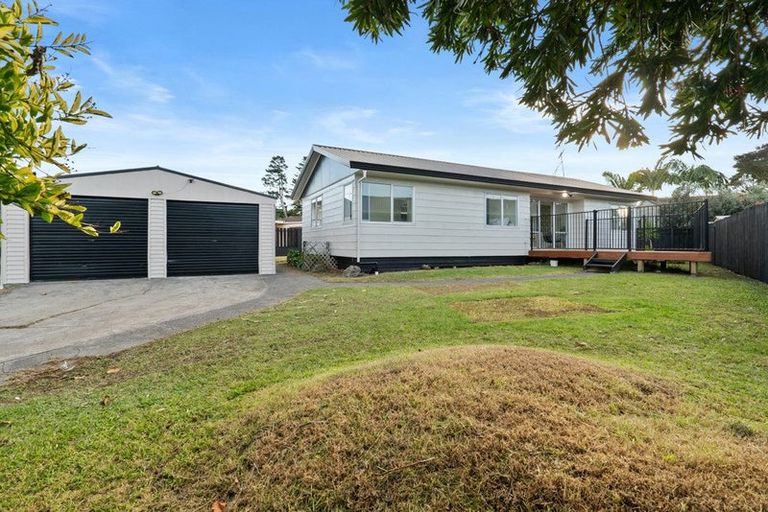 Photo of property in 19 Carnoustie Drive, Wattle Downs, Auckland, 2103