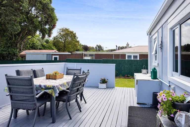 Photo of property in 10 Lincoln Street, Patea, 4520