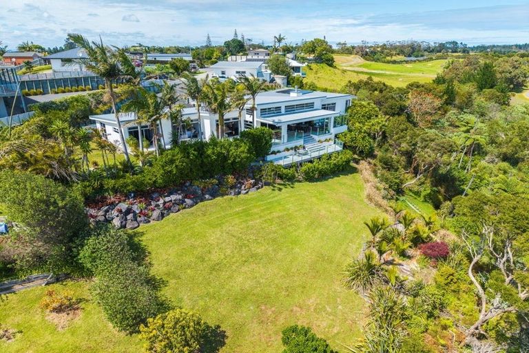 Photo of property in 17 View Lane, Pukenui, 0484