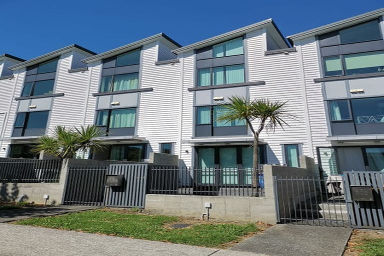 Photo of property in 305 Murphys Road, Flat Bush, Auckland, 2019