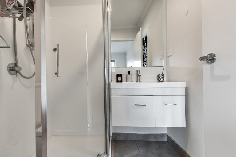 Photo of property in 70 Sylvester Crescent, Flagstaff, Hamilton, 3210