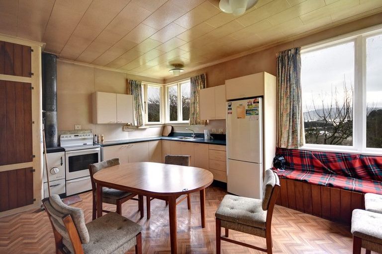 Photo of property in 9 Mopanui Street, Purakaunui, Port Chalmers, 9081