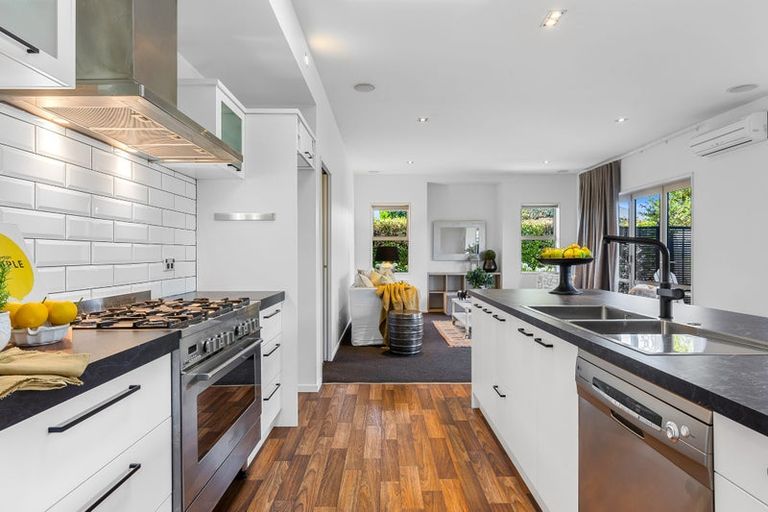 Photo of property in 5 Millpark Place, Northwood, Christchurch, 8051