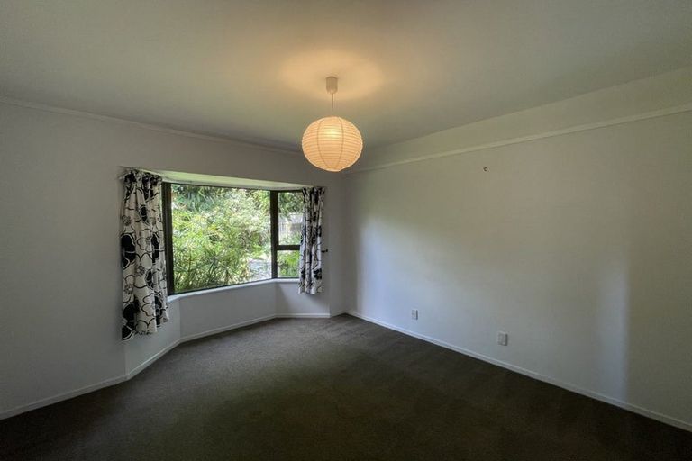 Photo of property in 7 Johnston Place, Welcome Bay, Tauranga, 3112