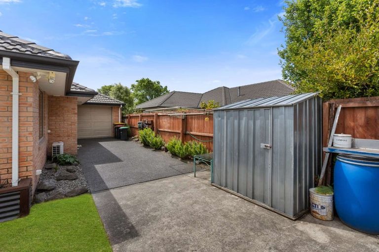 Photo of property in 15 Mataroa Place, Parklands, Christchurch, 8083