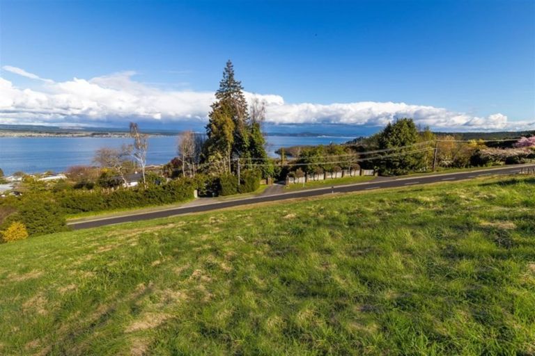 Photo of property in 58 Mapara Road, Acacia Bay, Taupo, 3385