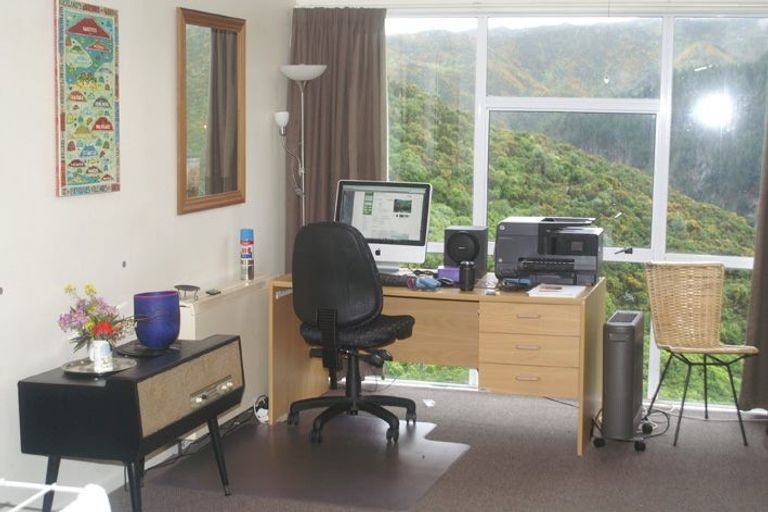 Photo of property in 8a Winnipeg Way, Kingston, Wellington, 6021