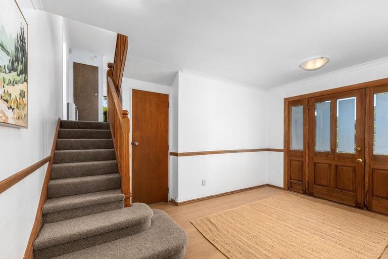 Photo of property in 46 David Crescent, Karori, Wellington, 6012