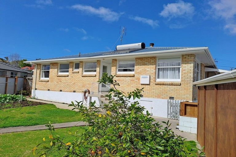 Photo of property in 123 Sutherland Road, Brookfield, Tauranga, 3110