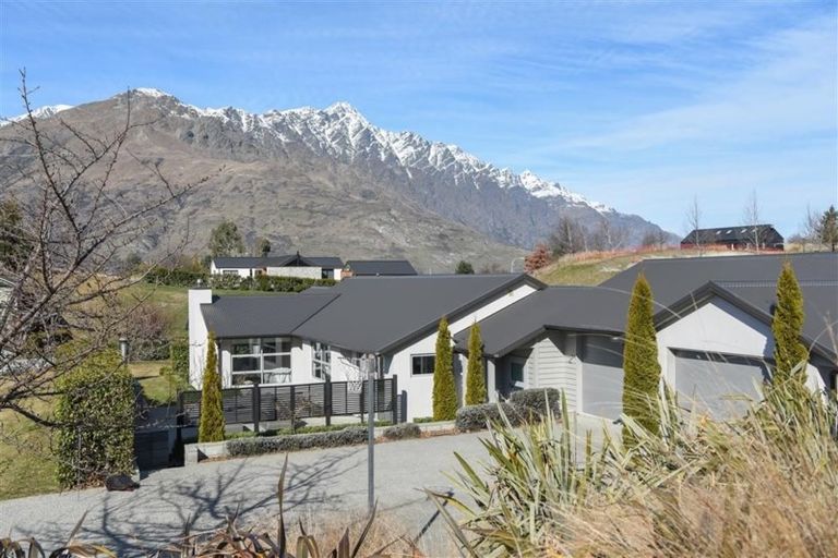 Photo of property in 2 Bridgewell Lane, Lower Shotover, Queenstown, 9371