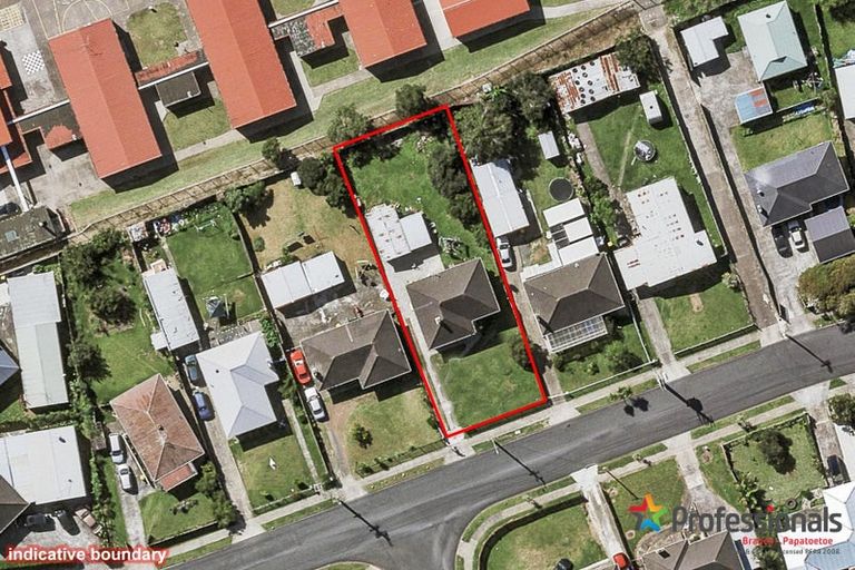 Photo of property in 10 Capstick Road, Otara, Auckland, 2023