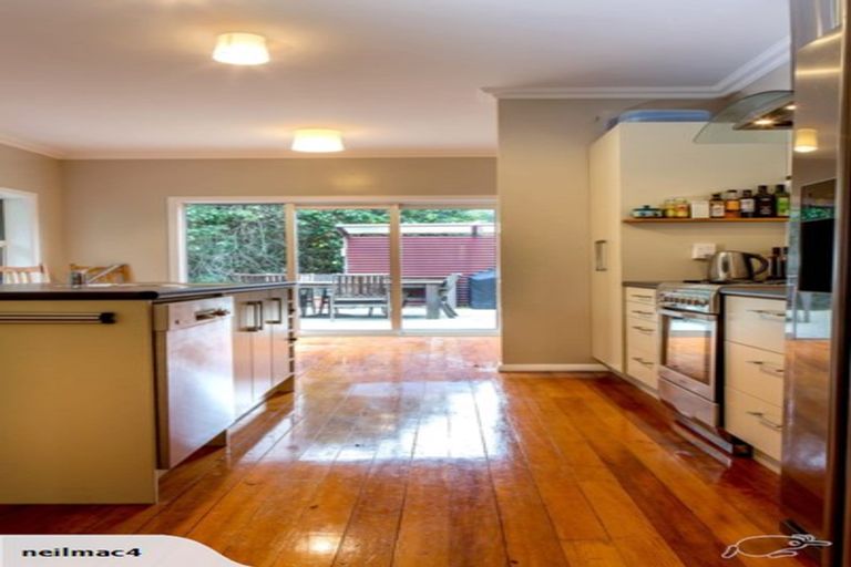 Photo of property in 39 Glen Road, Mornington, Dunedin, 9011