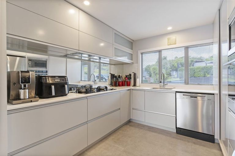 Photo of property in 6 Commodore Court, Gulf Harbour, Whangaparaoa, 0930