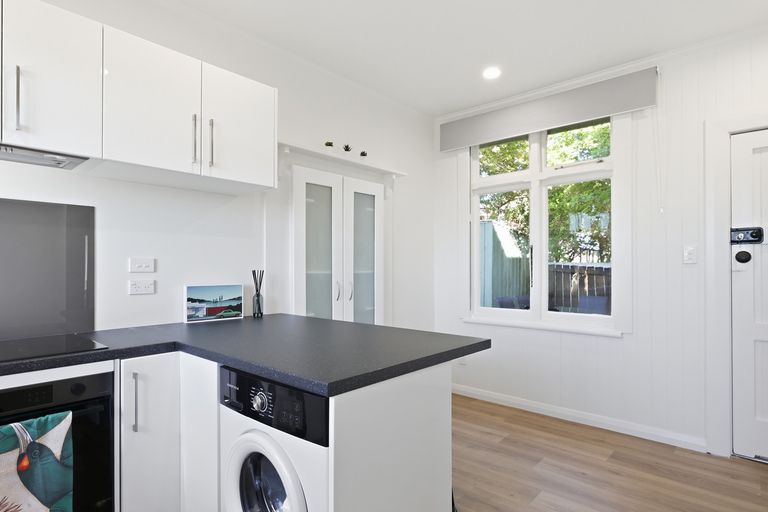 Photo of property in 27a Galloway Street, Mornington, Dunedin, 9011