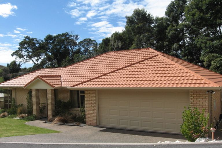 Photo of property in 20 Bateleur Close, Welcome Bay, Tauranga, 3112