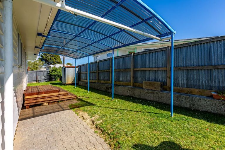 Photo of property in 1 Caduceus Place, Ascot Park, Porirua, 5024