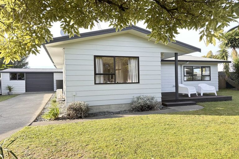 Photo of property in 1 Perry Crescent, Greenmeadows, Napier, 4112