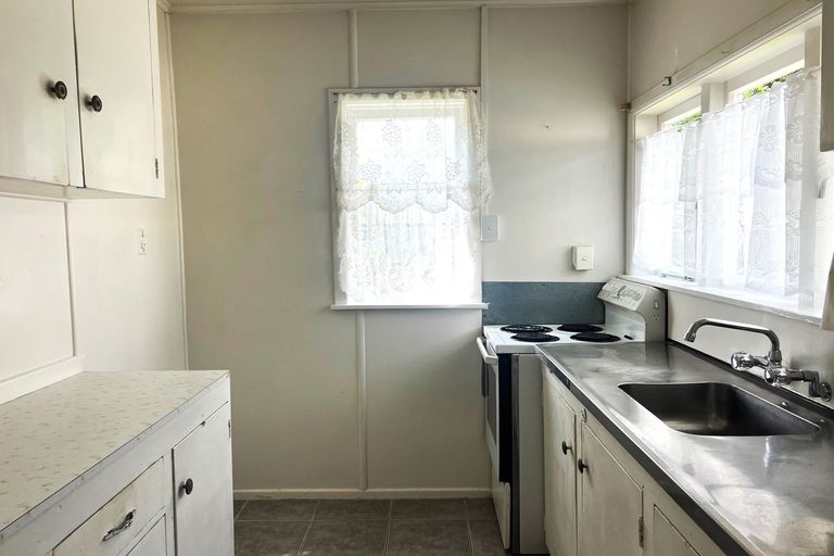 Photo of property in 14 Fields Road, Manurewa, Auckland, 2102