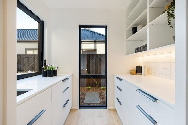 Photo of property in 54a Jeffreys Road, Fendalton, Christchurch, 8052