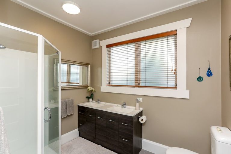 Photo of property in 8 Dorset Avenue, Westown, New Plymouth, 4310