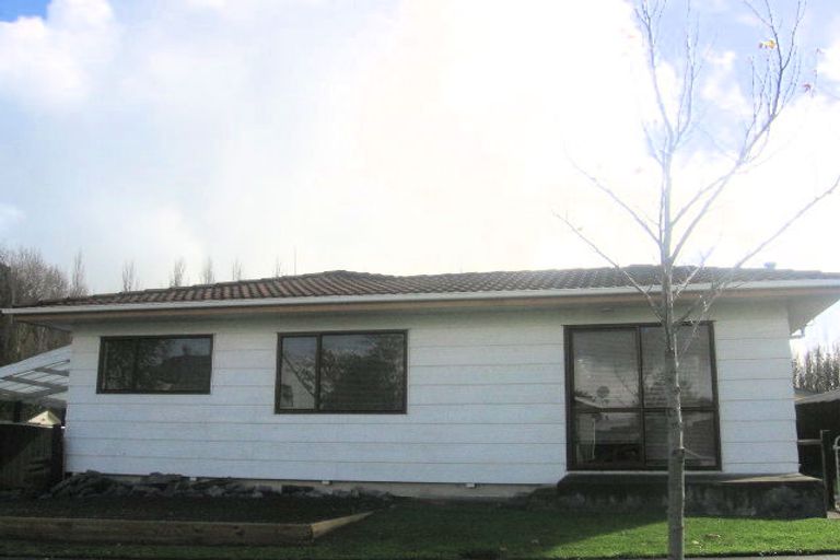 Photo of property in 34 Newton Place, Westbrook, Palmerston North, 4412