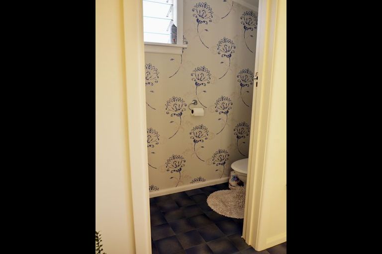 Photo of property in 62 Rhodes Street, Waimate, 7924