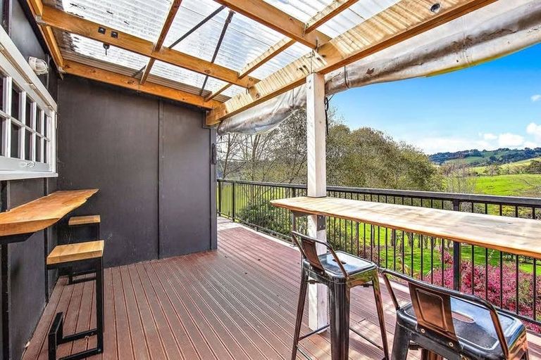 Photo of property in 12 Onewhero Road, Kaukapakapa, Warkworth, 0984