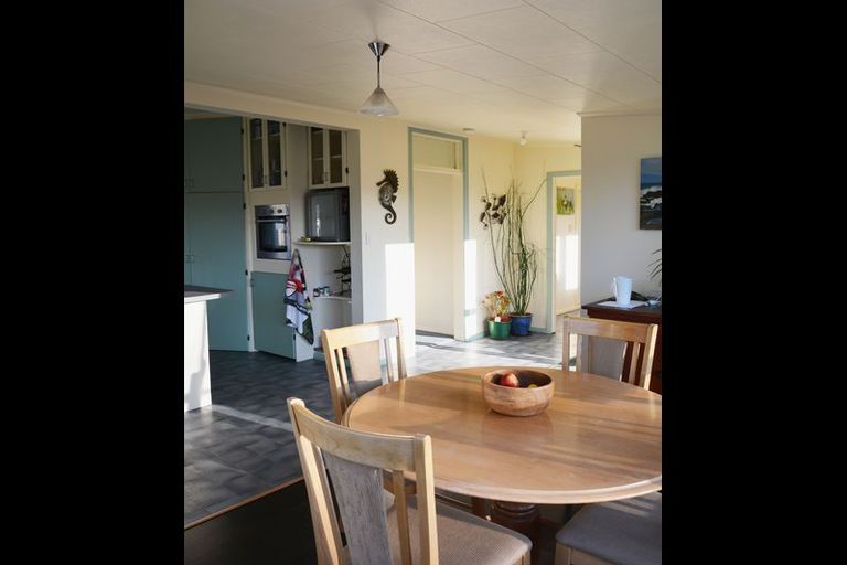 Photo of property in 62 Rhodes Street, Waimate, 7924