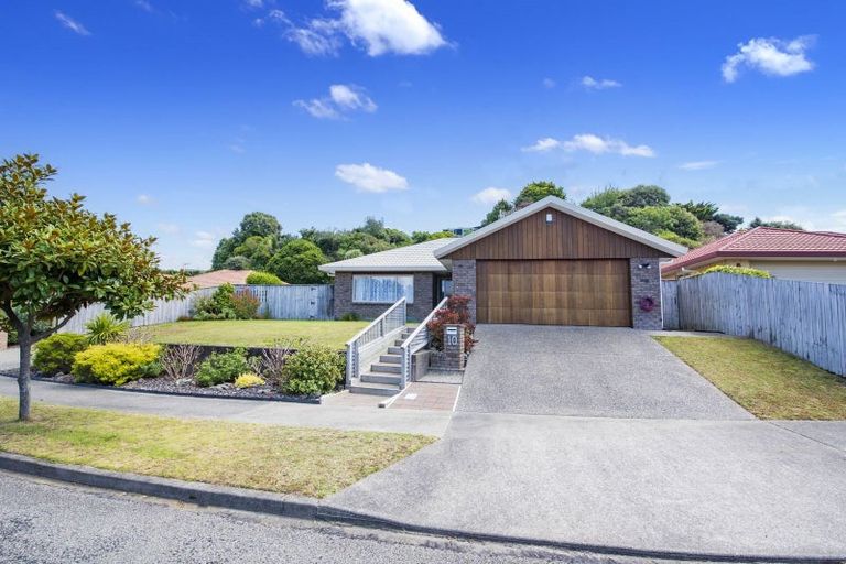 Photo of property in 10 Leanne Way, Waikanae Beach, Waikanae, 5036