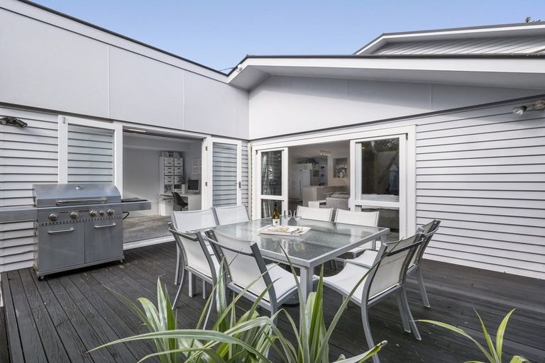 Photo of property in 59 Hall Road, Matua, Tauranga, 3110