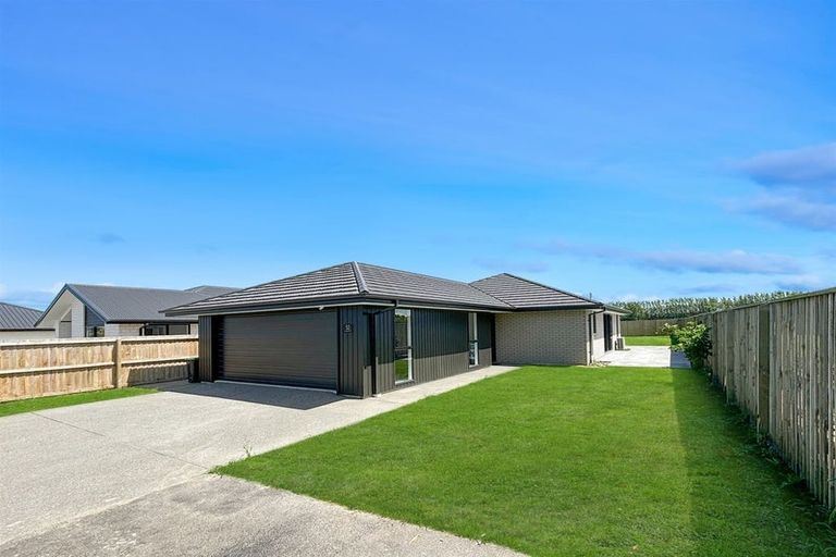 Photo of property in 52 Furlong Street, Yaldhurst, Christchurch, 8042