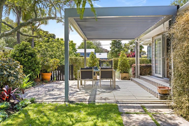 Photo of property in 27 Harbour View Road, Point Wells, Warkworth, 0986