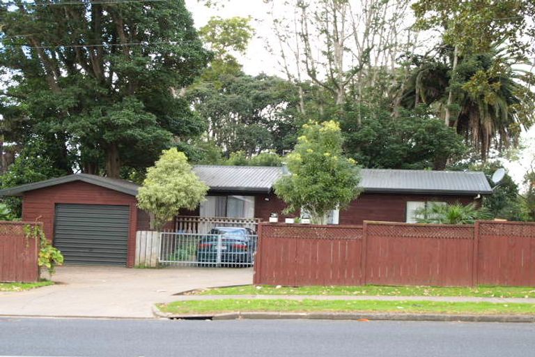 Photo of property in 136a Gray Avenue, Papatoetoe, Auckland, 2024