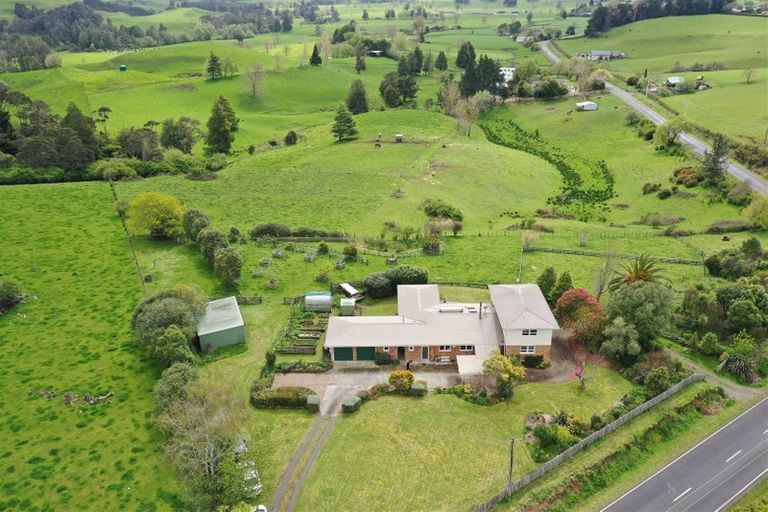 Photo of property in 1385 Te Pahu Road, Karamu, Hamilton, 3285