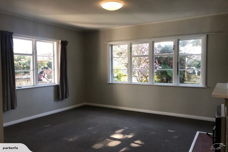 Photo of property in 14 Thornycroft Avenue, Epuni, Lower Hutt, 5011