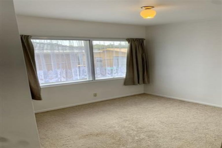 Photo of property in 47 Cascades Road, Pakuranga Heights, Auckland, 2010