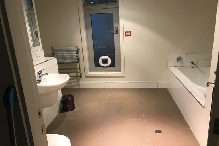 Photo of property in 1/59 Mortimer Terrace, Brooklyn, Wellington, 6021