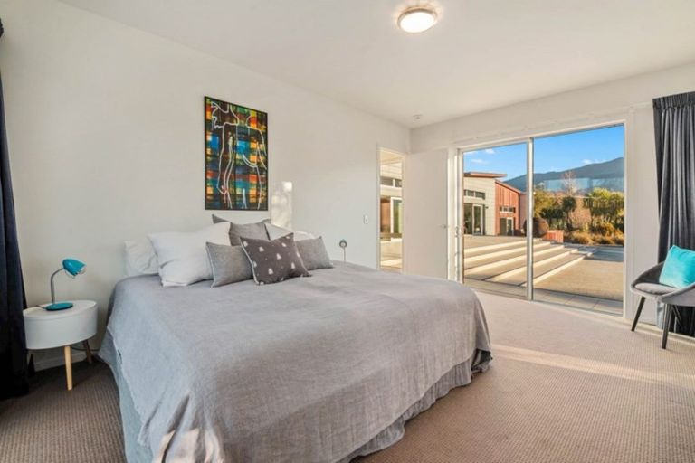 Photo of property in 16 Waimana Place, Wanaka, 9305