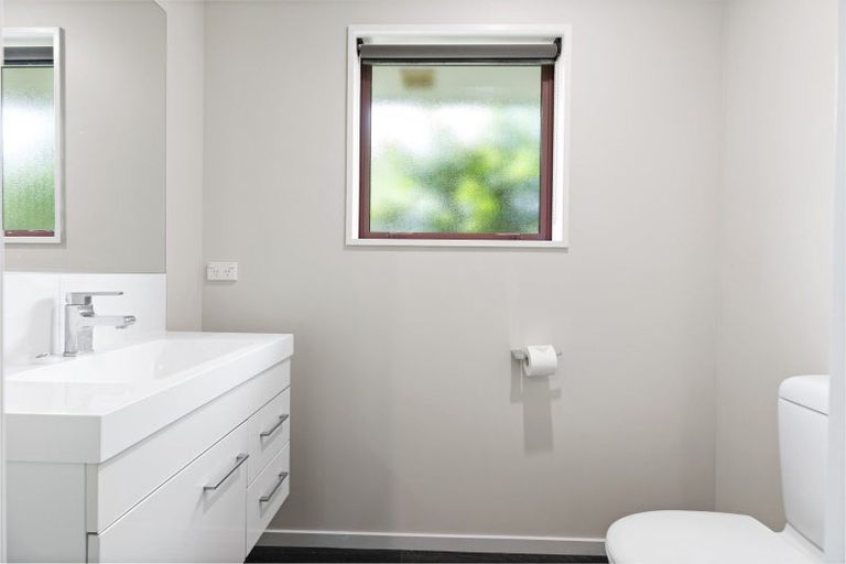 Photo of property in 17b Manor Drive, Rolleston, 7614