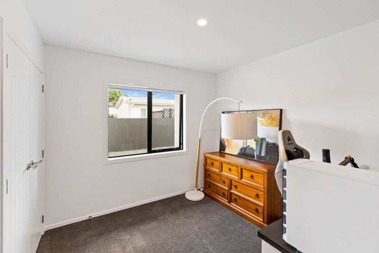 Photo of property in 7b Terrace Street, Marton, 4710