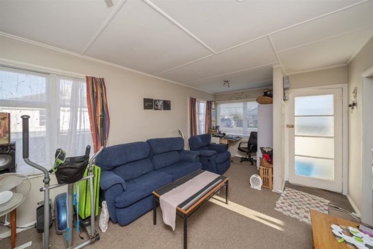 Photo of property in 84 Ketemarae Road, Normanby, Hawera, 4614