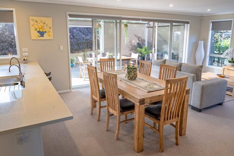 Photo of property in 7 Laly Haddon Place, Matakana, Warkworth, 0985