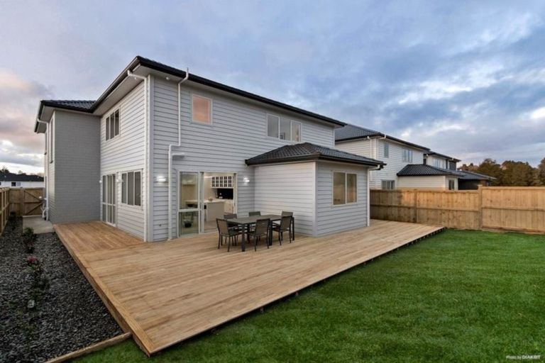 Photo of property in 23 Horsefields Drive, Flat Bush, Auckland, 2019